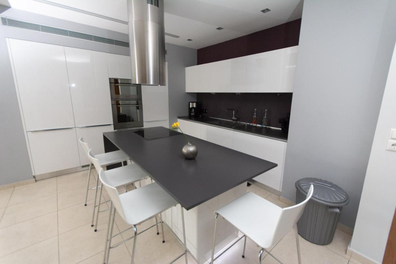 Spacious Fully Equipped 3Bd 2Bath Apt In The Heart Of City With Balconies Ac And Fast Wifi #2 Kandiye Dış mekan fotoğraf