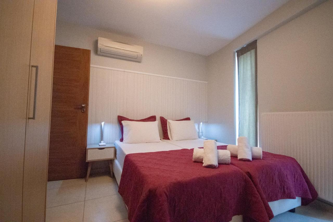 Spacious Fully Equipped 3Bd 2Bath Apt In The Heart Of City With Balconies Ac And Fast Wifi #2 Kandiye Dış mekan fotoğraf