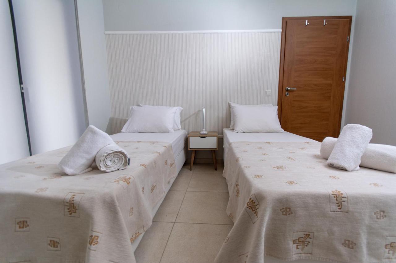Spacious Fully Equipped 3Bd 2Bath Apt In The Heart Of City With Balconies Ac And Fast Wifi #2 Kandiye Dış mekan fotoğraf