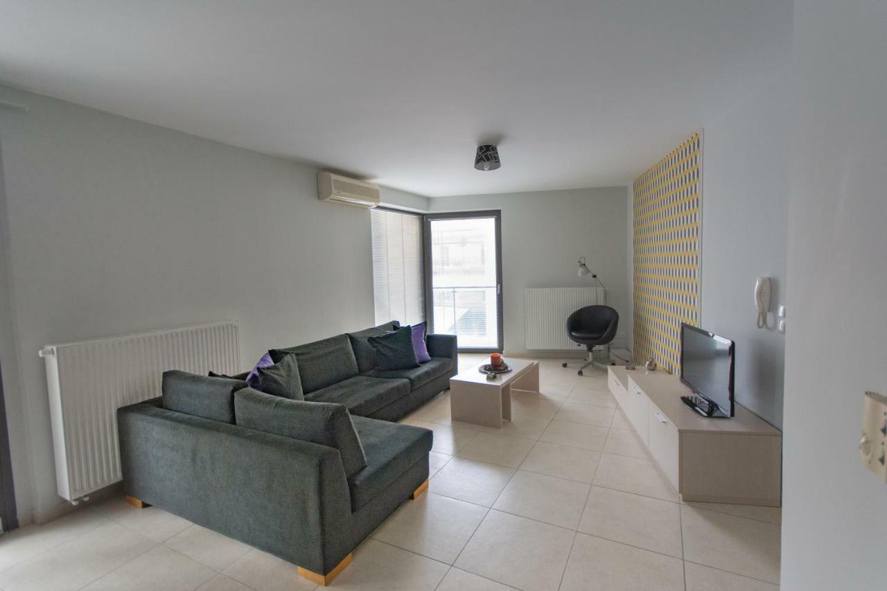 Spacious Fully Equipped 3Bd 2Bath Apt In The Heart Of City With Balconies Ac And Fast Wifi #2 Kandiye Dış mekan fotoğraf